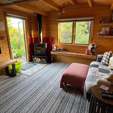 Rubys Retreat Stylish Log Cabin-Hidden Garden Niton Exteriér fotografie