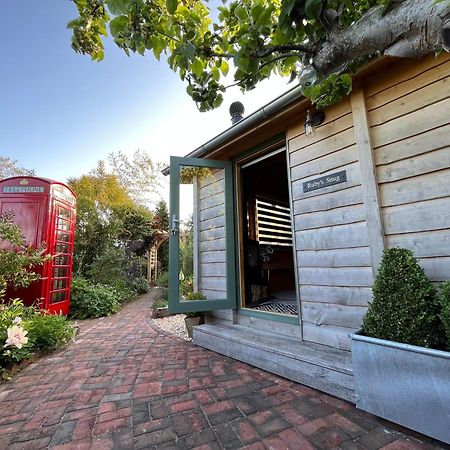 Rubys Retreat Stylish Log Cabin-Hidden Garden Niton Exteriér fotografie